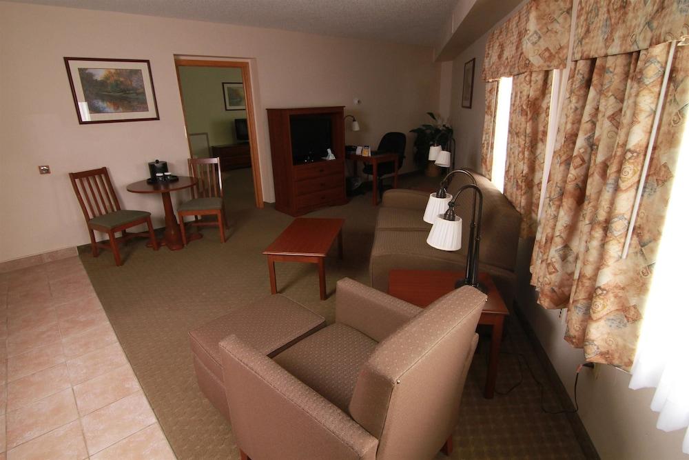 Best Western Plus Платсбърг Екстериор снимка